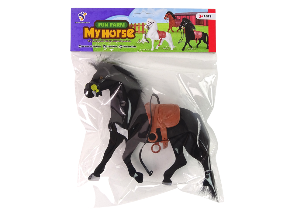 Cavalo preto aveludado