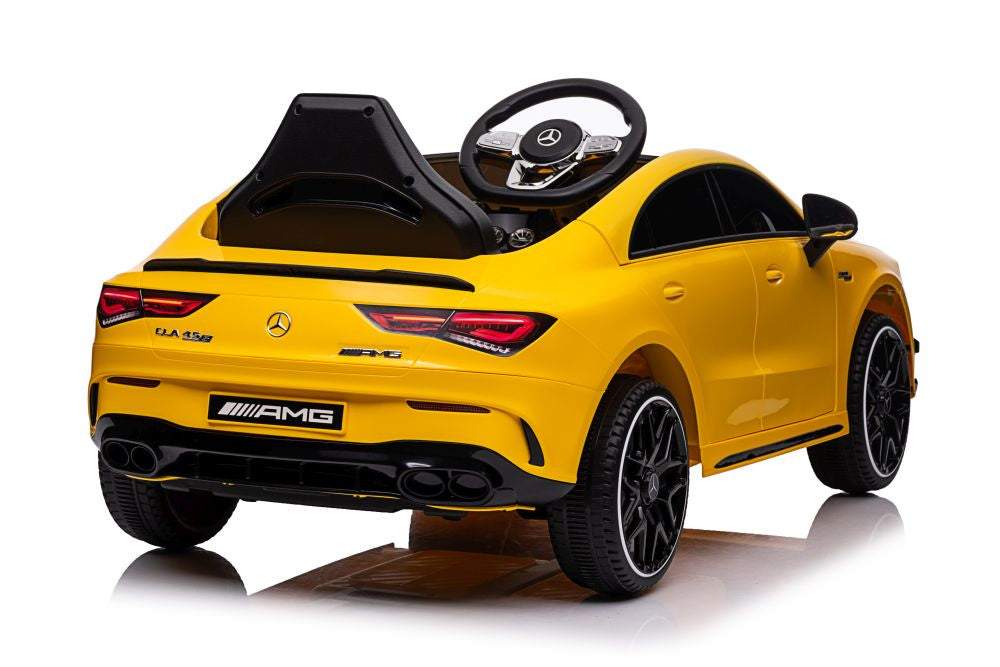 Carro elétrico Mercedes CLA 45S AMG 4x4 amarelo
