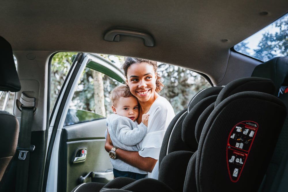 Cadeira Auto I-size 76-150 cm babyGO Free Fix II Black
