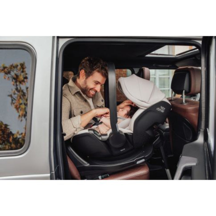 Cadeira Auto Britax Romer Baby-Safe Pro Vario Base 5Z Bundle Lux i-Size (0-85 cm) Midnight Grey