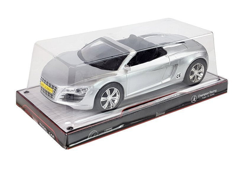 Carro cabriolet prata 1:18