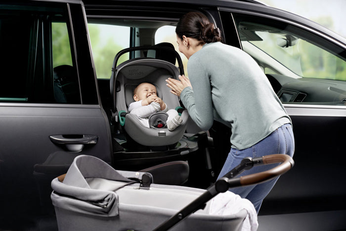 Cadeira auto Britax Römer Baby-Safe 3 i-Size Nordic Grey