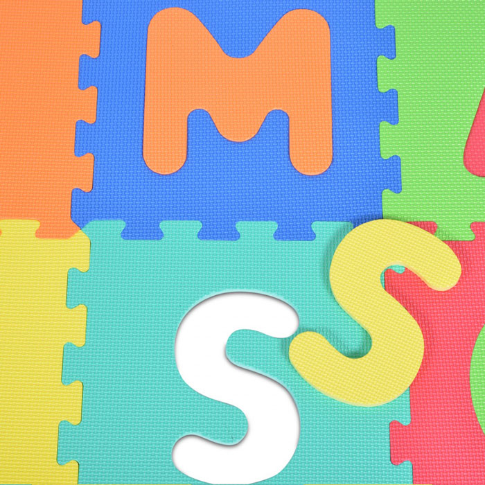 Tapete atividade Alfabeto 26 peças Moni