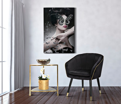 Poltrona Paris Preta Dourado Cm 62x58x78
