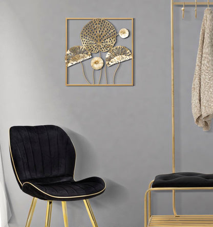 Painel em Ferro Dourado Flowers Cm 50x5x50
