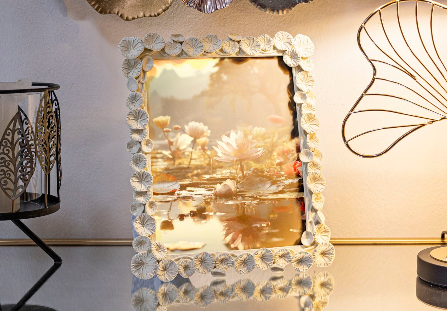 Moldura Lotus Cm 25,8x2x31 (medida Interna Cm 20x25)