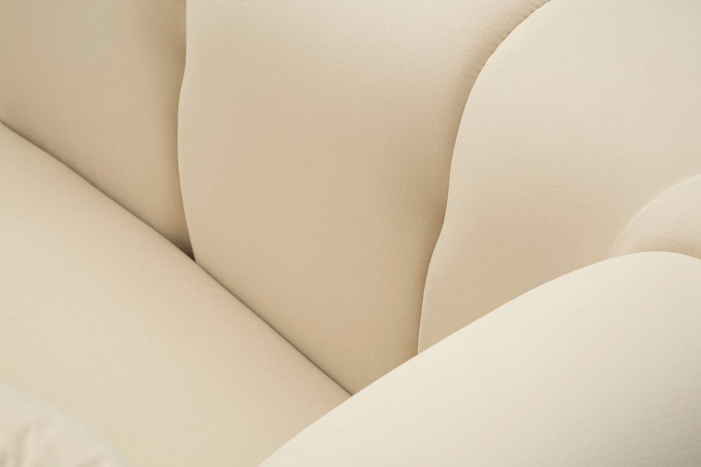 Poltrona Alma Creme com Almofada Cm 97x81x71