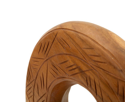 Escultura Dorat em Teca Reciclada Cm 20x10x28
