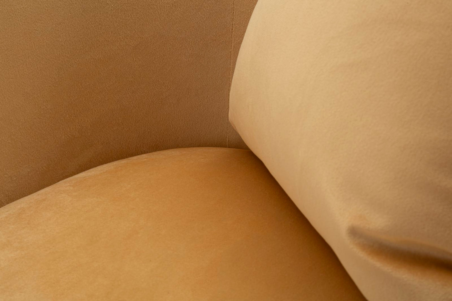 Poltrona Browy com Almofada Cm 73x66x78