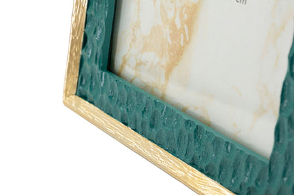 Moldura Grent Cm 20,3x2x25,3 (medida Interna Cm 15x20)