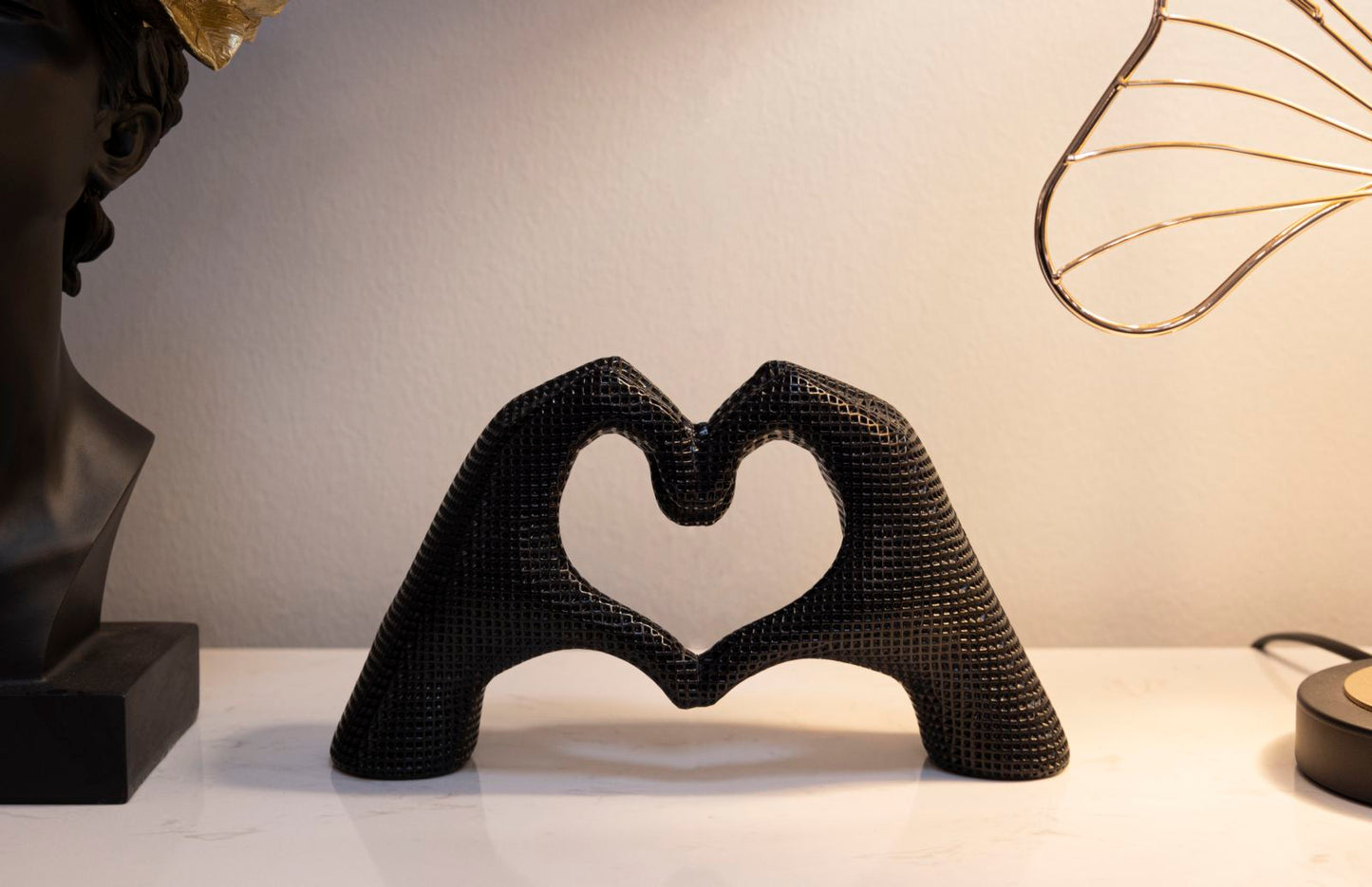 Escultura Lover Preto Cm 25x7,5x13,5