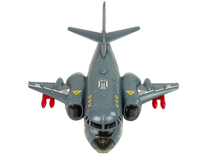 Avião bombardeiro transporte com som