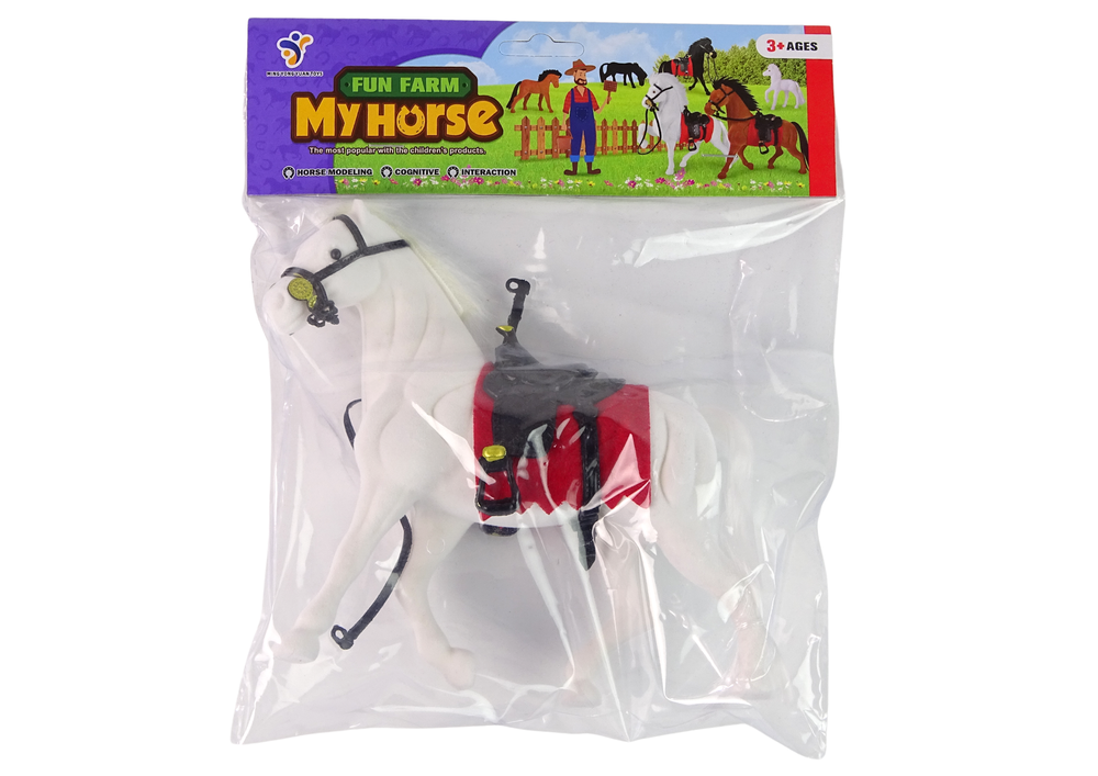 Cavalo Branco com Sela de Equitação
