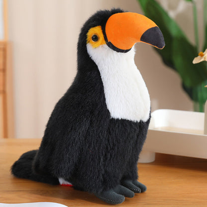 Peluche tucano preto e branco 30 cm