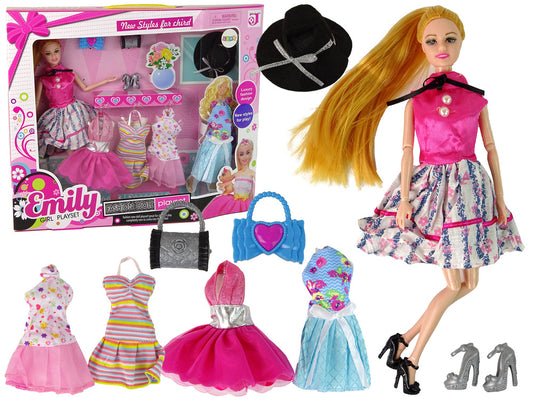 Boneca Emily com acessórios e vestidos removíveis