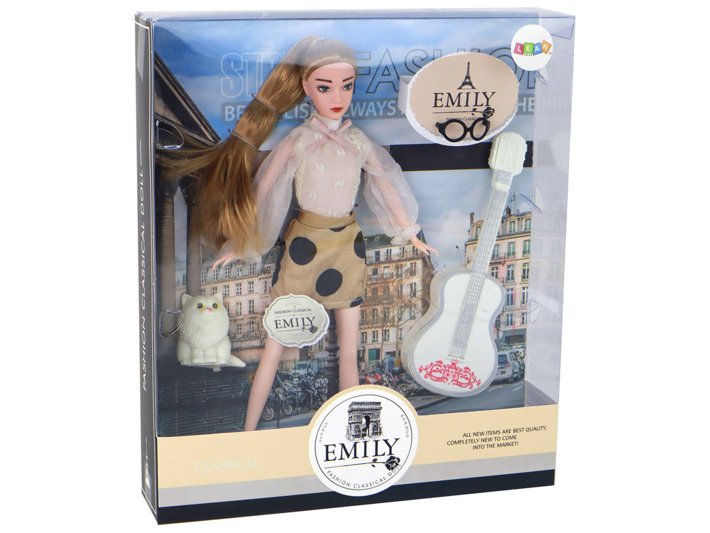 Boneca Emily com guitarra, óculos, cabelo loiro comprido e gato