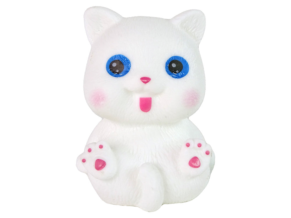Boneca Emily com gato castanho e cabelo comprido