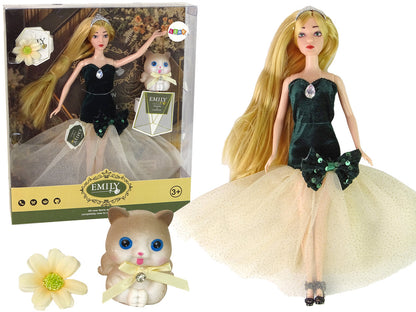 Boneca Emily com cabelo comprido, gatinho e flor