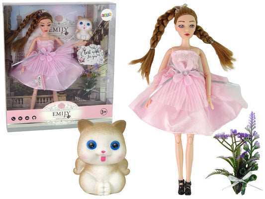 Boneca Emily com tranças, gato e flores