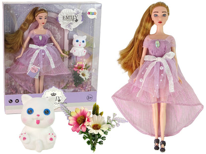 Boneca Emily com cabelo comprido e gato branco