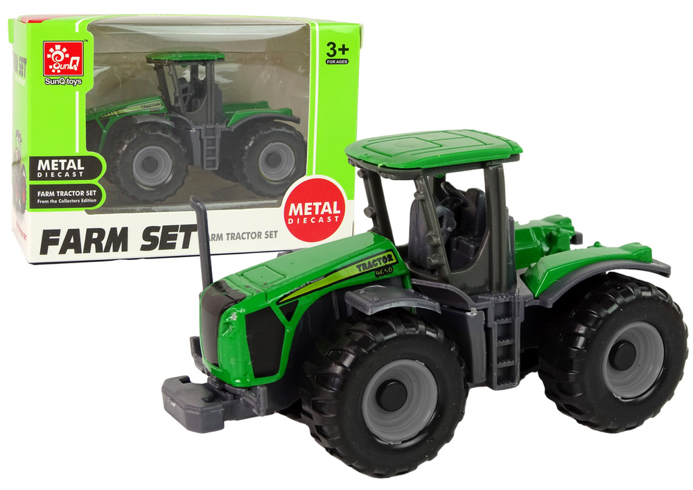 Trator agrícola verde