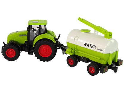 Trator agrícola com reboque verde