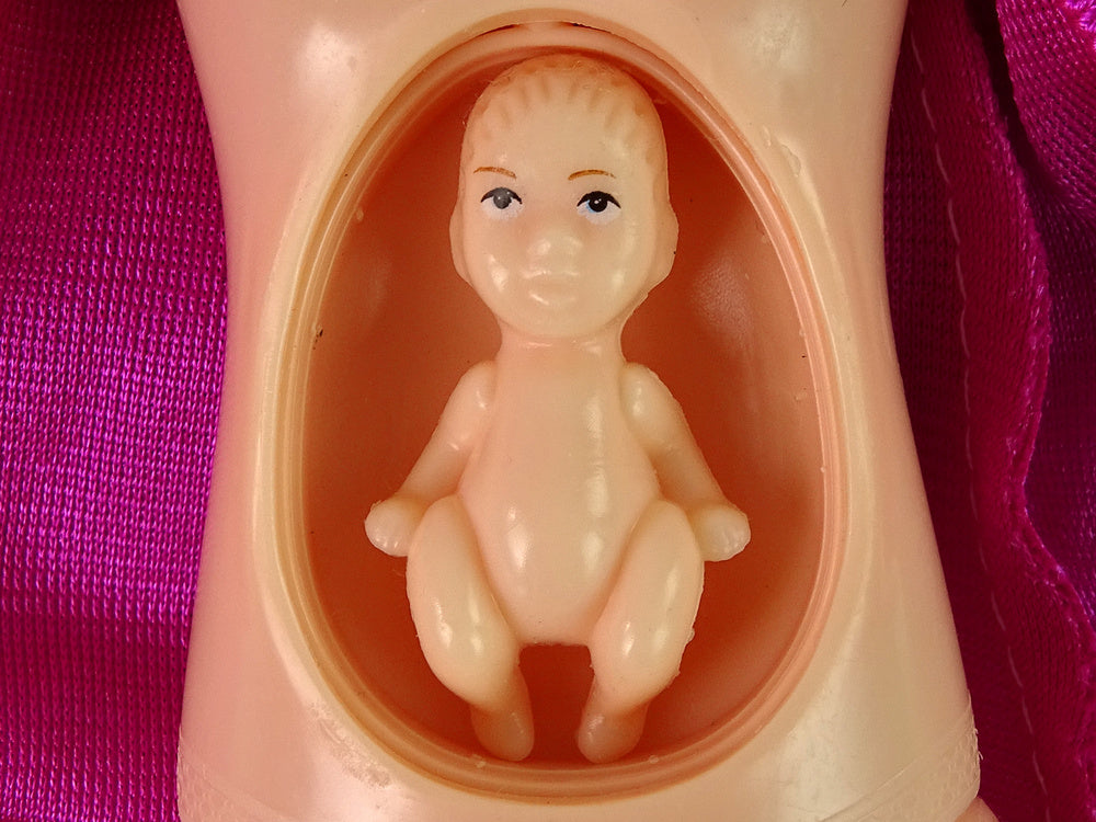 Boneca Grávida Morena com Cadeira de Refeição e Bebé