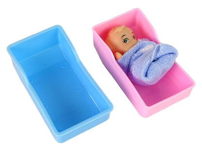 Boneca Médica Loira Uniforme Rosa e Berço de Bebé