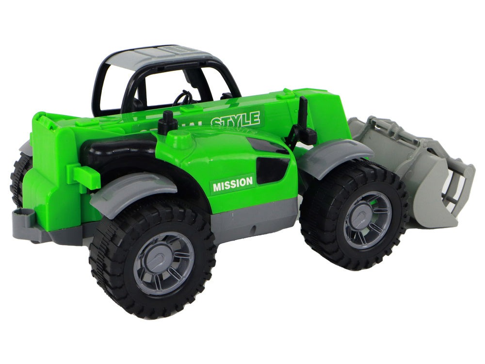 Trator agrícola verde com grua