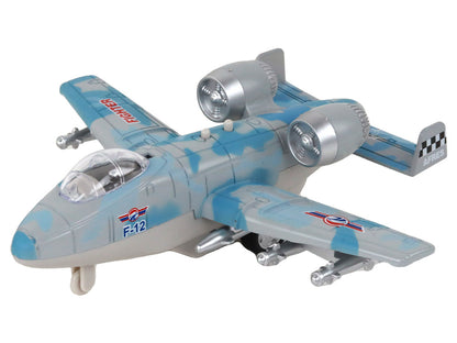 Avião de combate motorizado militar camuflado