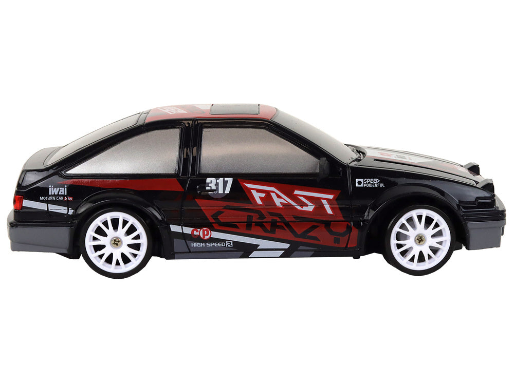 Carro Desportivo RC 1:24 Preto com Rodas Substituíveis