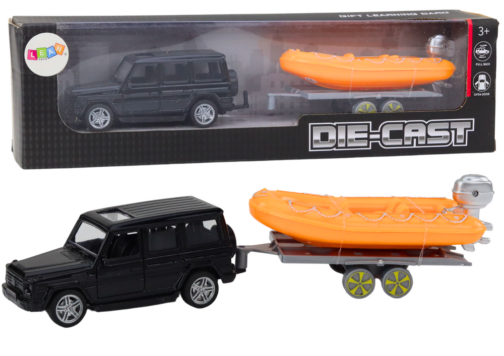 Carro todo-o-terreno preto com reboque barco laranja