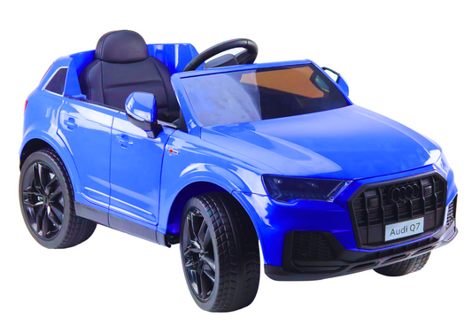 Carro elétrico Audi Q7 azul