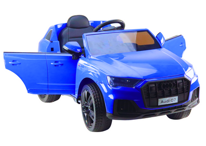 Carro elétrico Audi Q7 azul