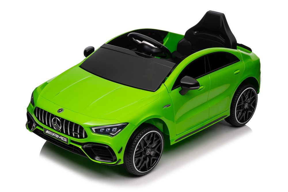Carro elétrico Mercedes CLA 45S AMG 4x4 verde