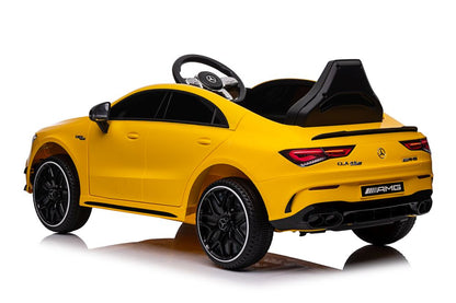 Carro elétrico Mercedes CLA 45S AMG 4x4 amarelo