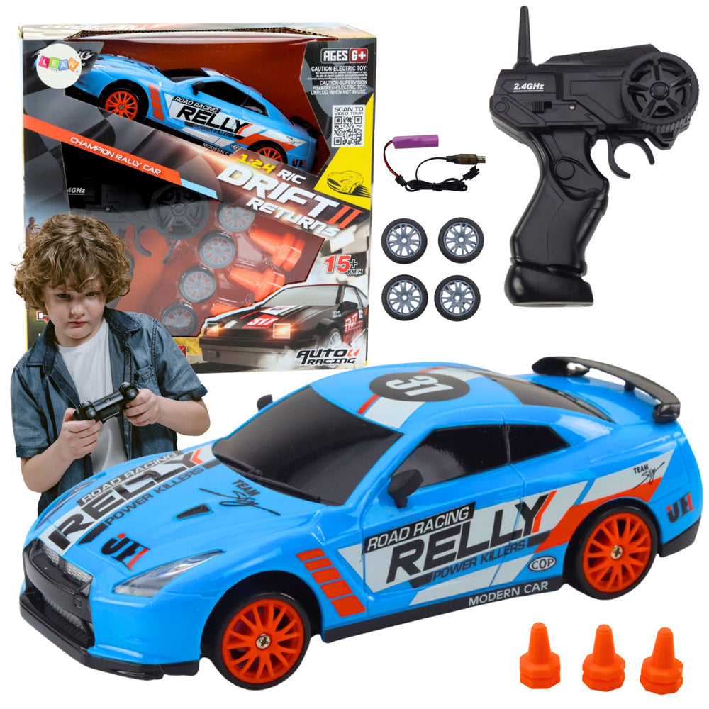 Carro RC 1:24 azul rodas intercambiáveis