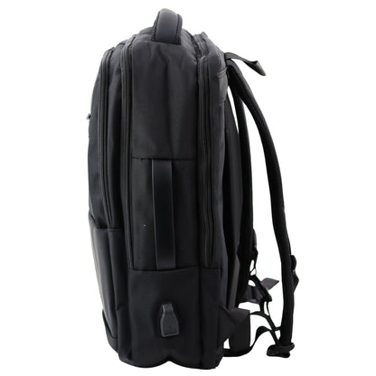 Mochila Business USB com Correia Peitoral Preta 26L 45cm