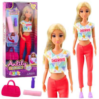 Boneca Yoga Anlily com Tapete Garrafa e Bolsa