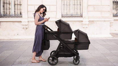 Carrinho De Gémeos Trio conversível Capas De Chuva, Adaptadores, Saco Muda Fraldas E cadeiras auto grupo 0 babyGO Duo Mega Grey/Black Grip