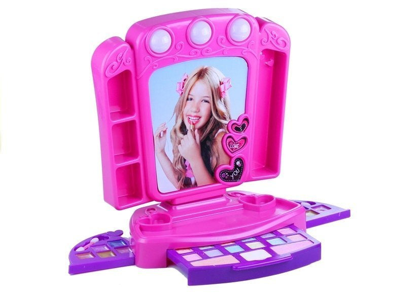 Toucador com acessórios e luz rosa