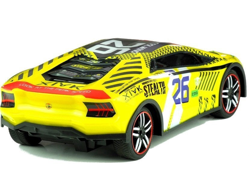 Carro desportivo telecomandado amarelo R/C