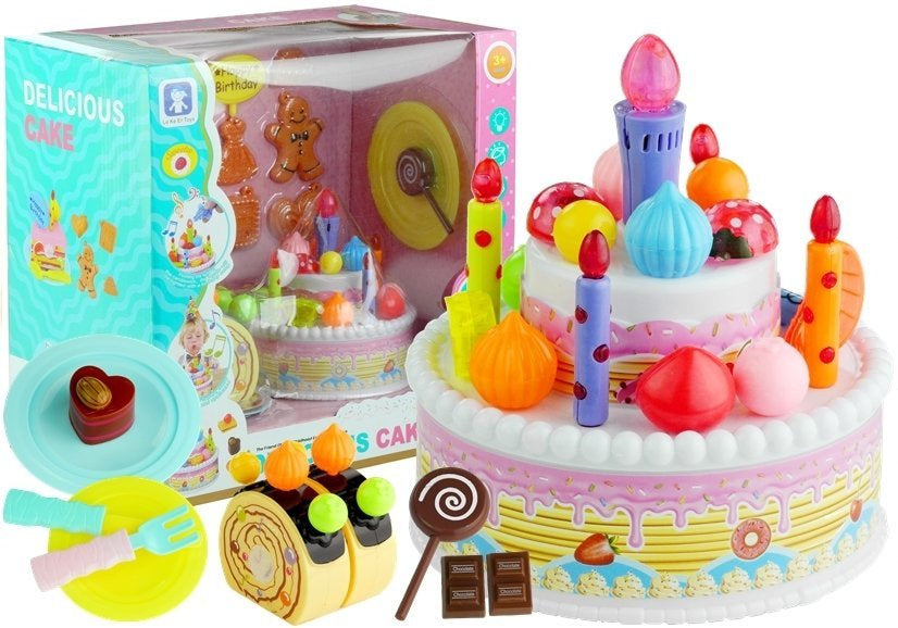 Conjunto de aniversário com bolo, bolachas, velas e gelado