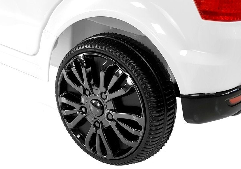 Carro elétrico Range Rover Sport branco Classic