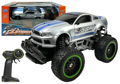 Carro telecomandado off-road prata rodas altas