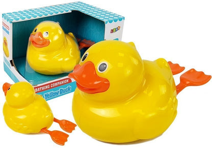 Pato amarelo com pilhas para banho 18 cm