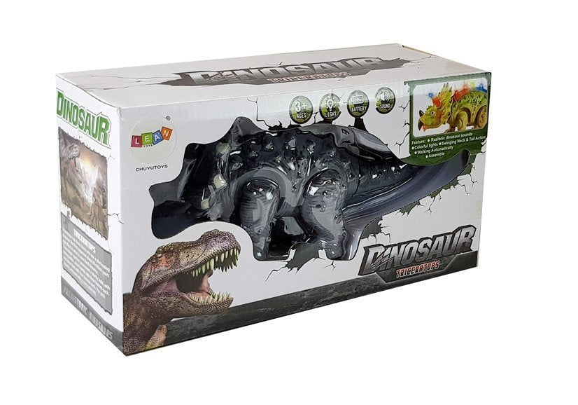 Dinossauro Triceratops cinzento com pilhas