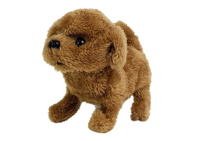 Cão interativo castanho com pilhas anda abana cauda som