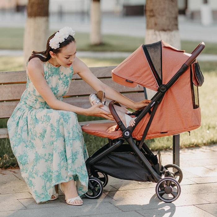 Carrinho passeio desportivo dobrável Coccolle Lemira Coral