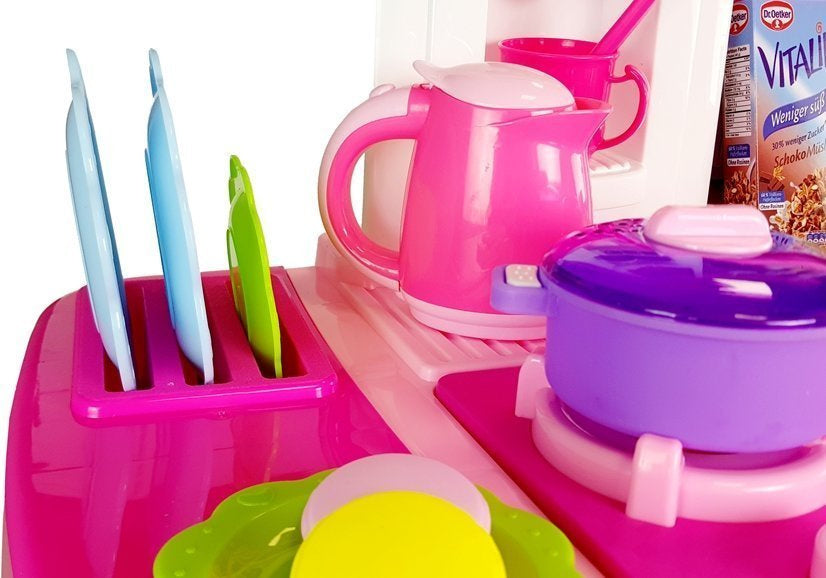 Cozinha rosa com água panelas alimentos som